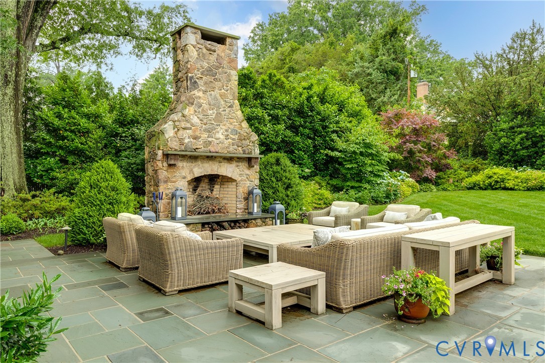 6 Berkshire Road Richmond, VA 23221 - Photo 54 of 66 Stacked stone outdoor fireplace