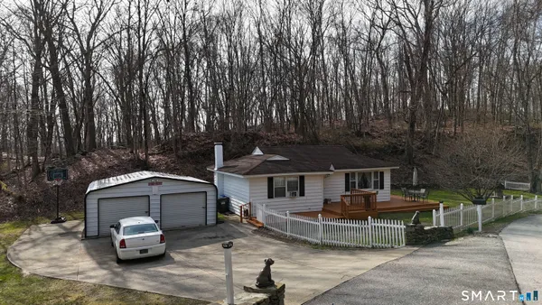 $319,900 | 59 Hinckley Street, Norwich, CT 06360