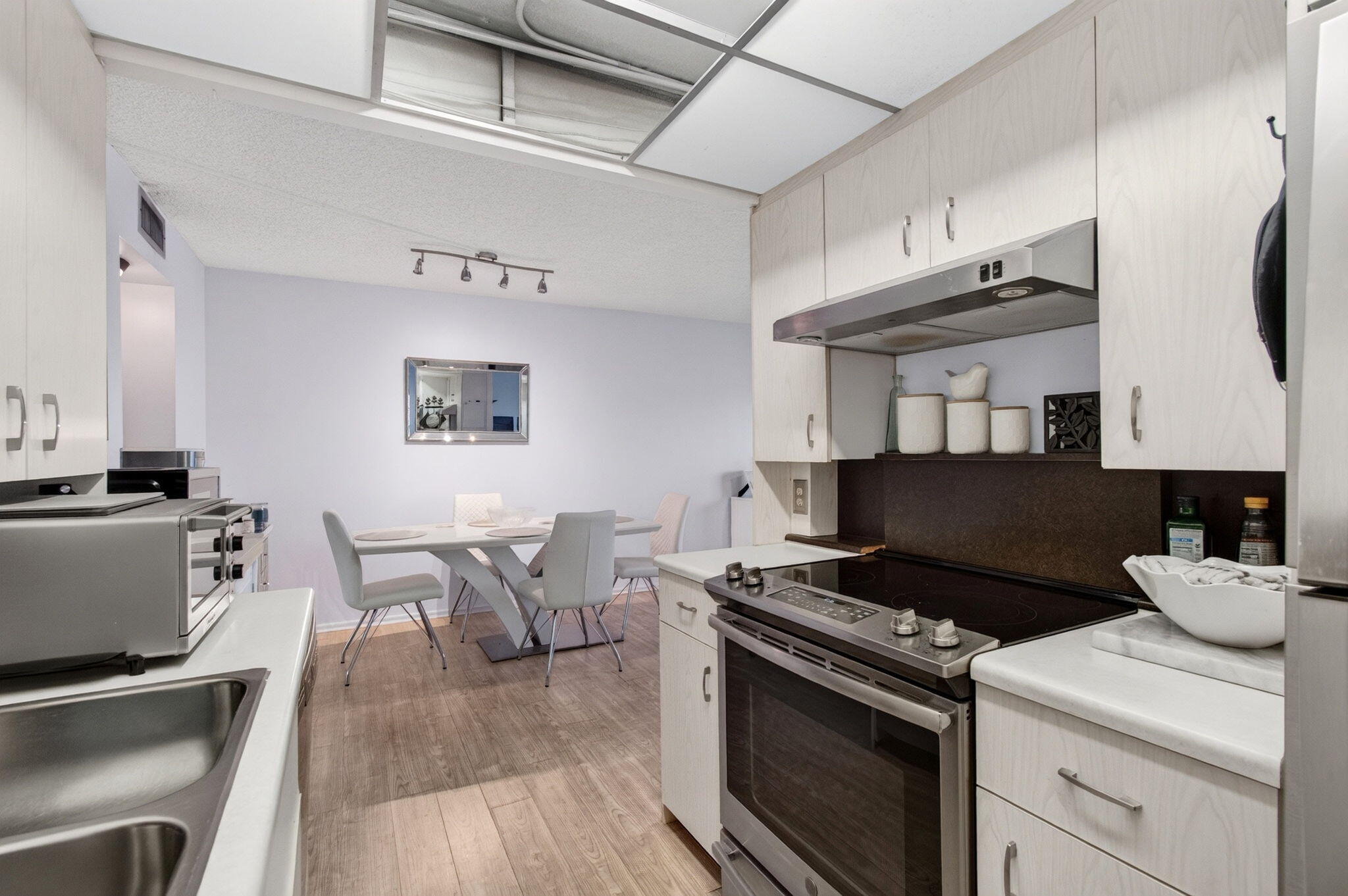 4048 Rexford Drive, Unit 4048 Boca Raton, FL 33434 - Photo 20 of 106 25-web-or-mls-DSC_5229