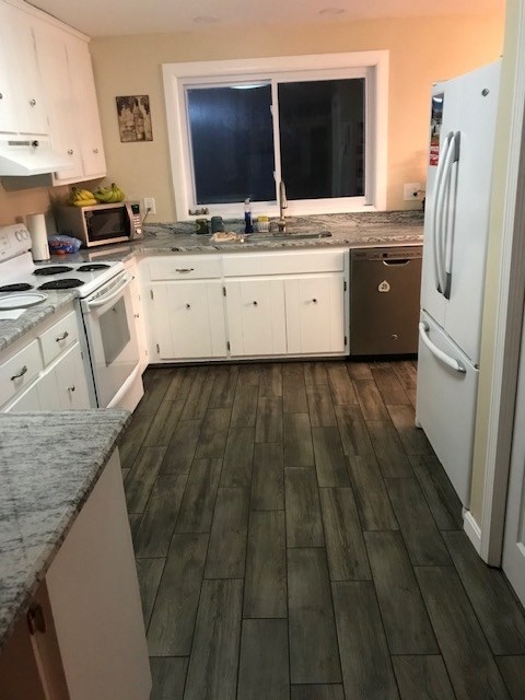 7 Princeton Road Windham, NH 03087 - Photo 5 of 24