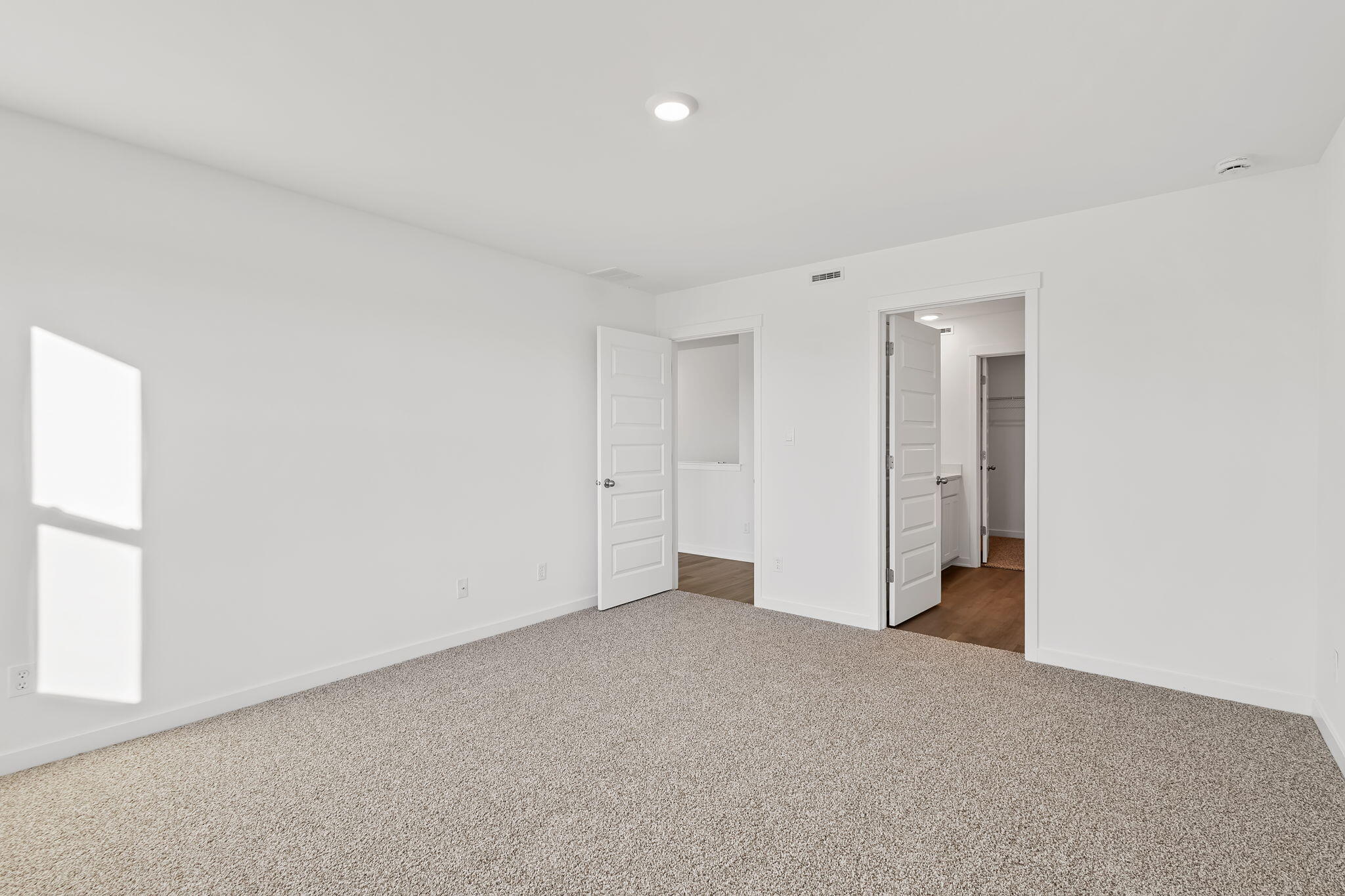 435 Fry Street Hebron, IN 46341 - Photo 11 of 20 2048x1365