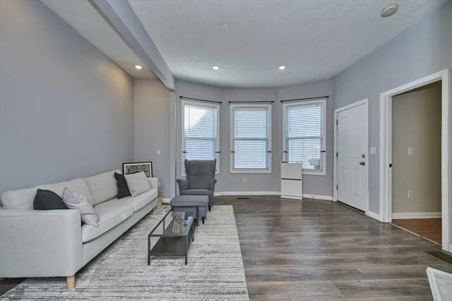 $3,500 | 34 Greenleaf Street, Unit 34, Malden, MA 02148