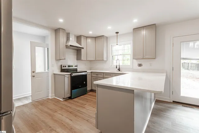 $574,900 | 203 Rosebay Drive, Greenville, SC 29615