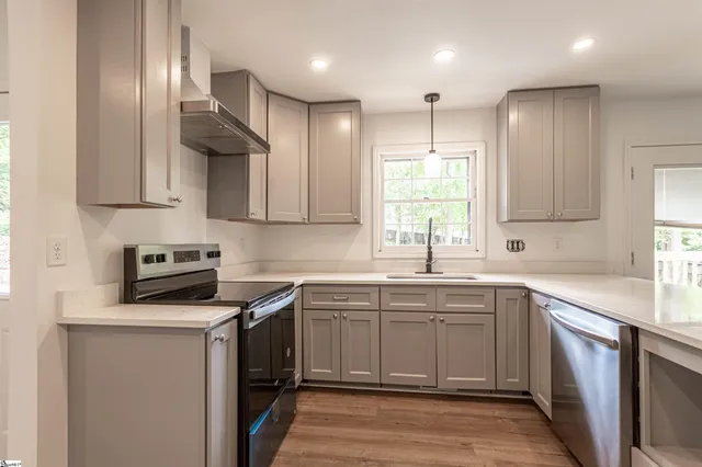 $574,900 | 203 Rosebay Drive, Greenville, SC 29615