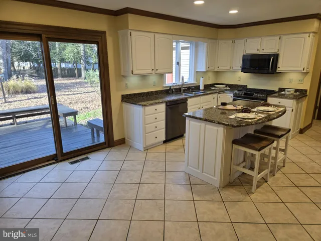 a view of a walk in closet