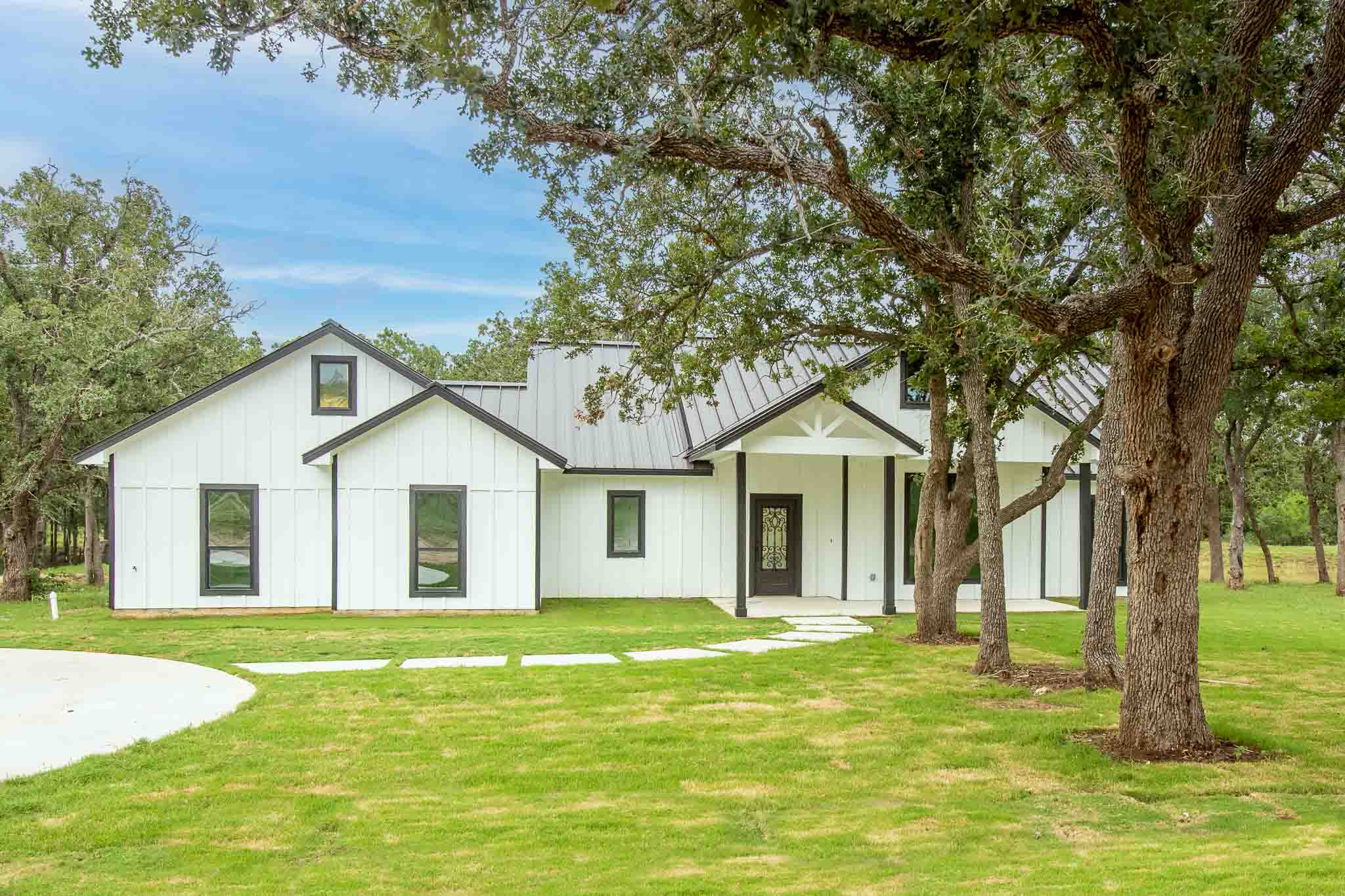 337 Smitty Lane Lockhart, TX 78644 - Photo 3 of 40
