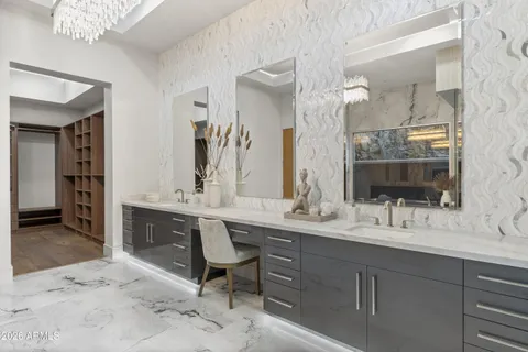 $10,000,000 | 6800 North 39th Place, Paradise Valley, AZ 85253