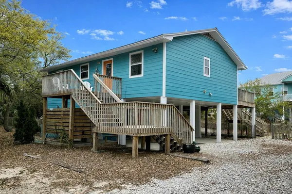 $675,000 | 1064 West Gulf Beach Drive, St. George Island, FL 32328