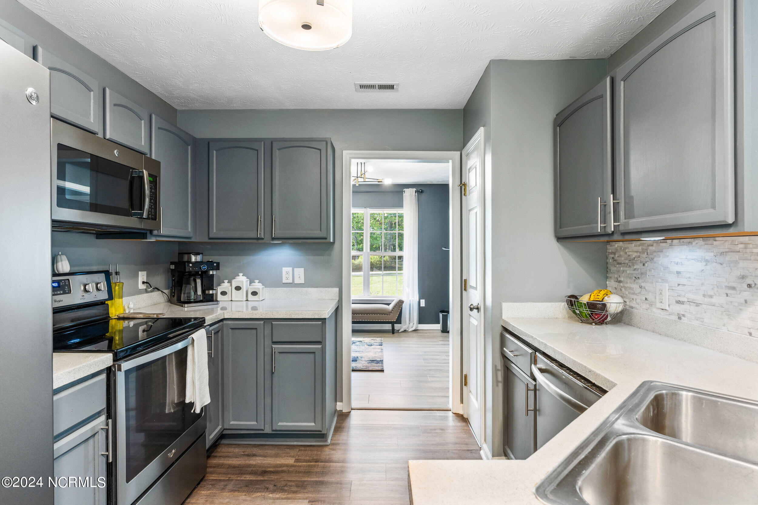 1386 Ramsey Road Jacksonville, NC 28546 - Photo 11 of 44 011_d7tl