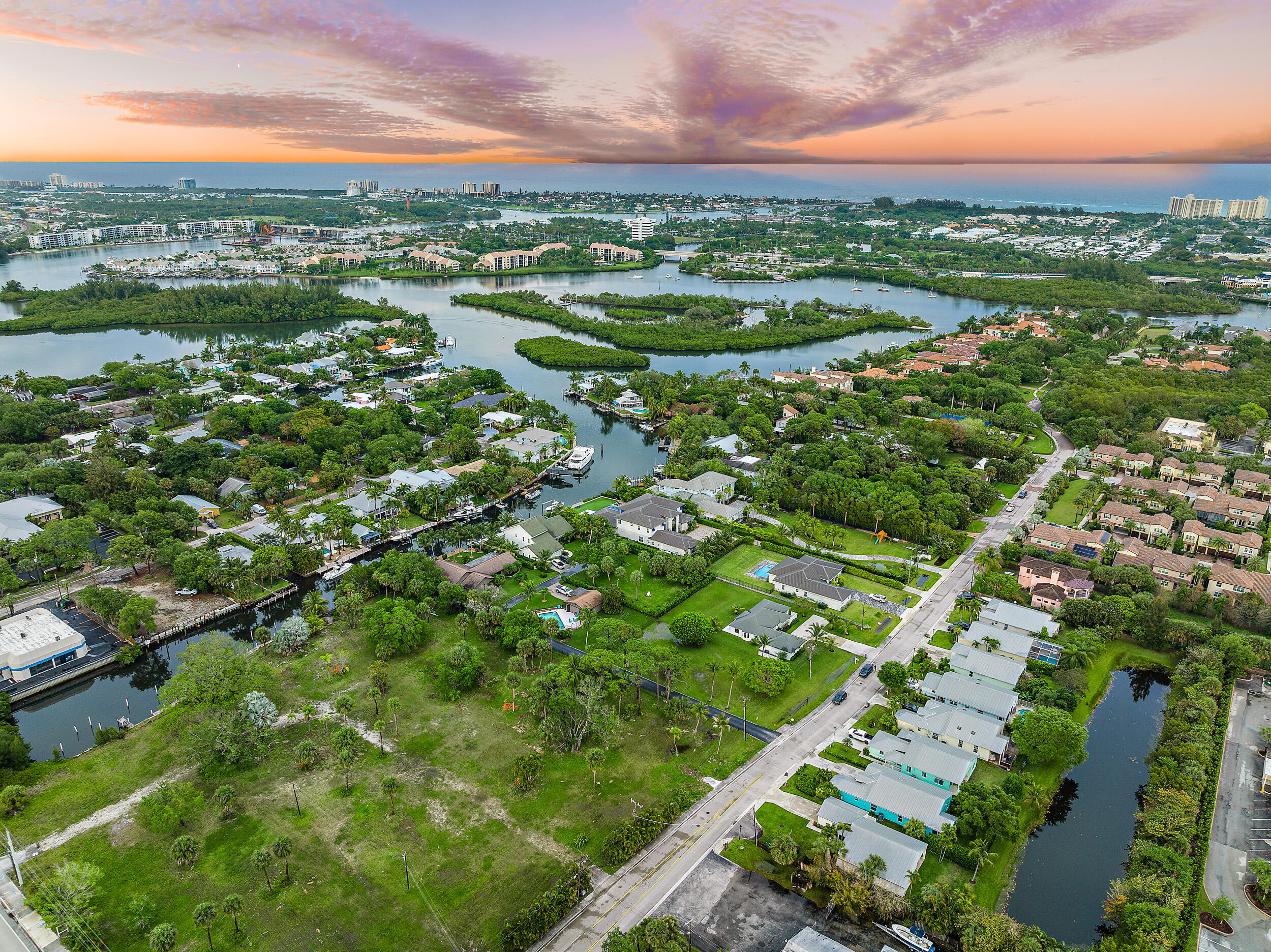 104 Old Jupiter Beach Road Jupiter, FL 33477 - Photo 17 of 25 B72D69F1-E8F8-4C35-BC9F-03B17FD0C627