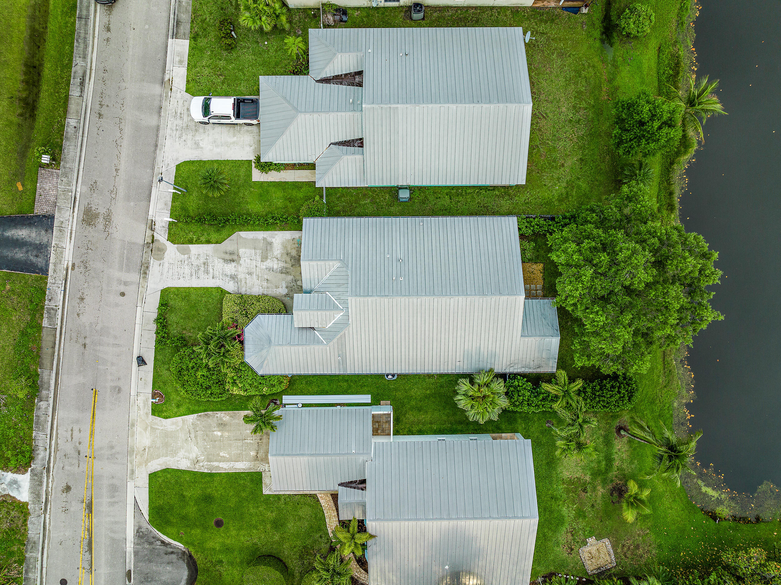 104 Old Jupiter Beach Road Jupiter, FL 33477 - Photo 20 of 25 302D8258-6ACD-46CD-9161-6905E127B887