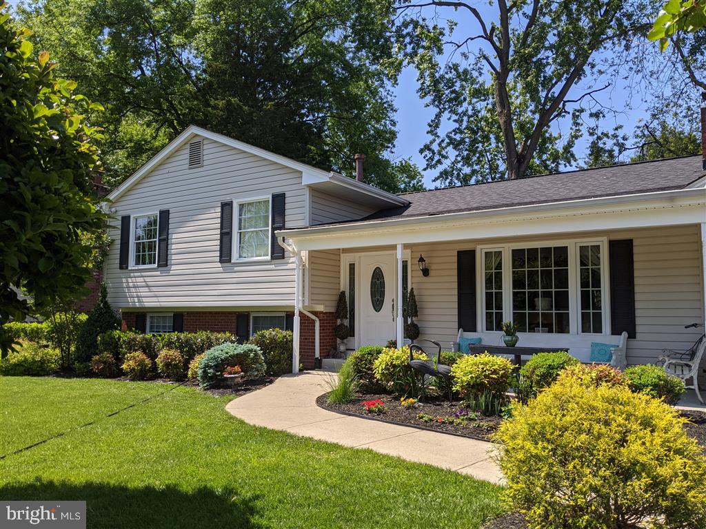 7806 Hayfield Road Alexandria, VA 22315 - Photo 1 of 6 Gallery Image 1
