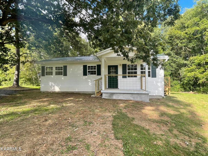 521 Sweat Road Grimsley, TN 38565 - Photo 1 of 40 Gallery Image 1