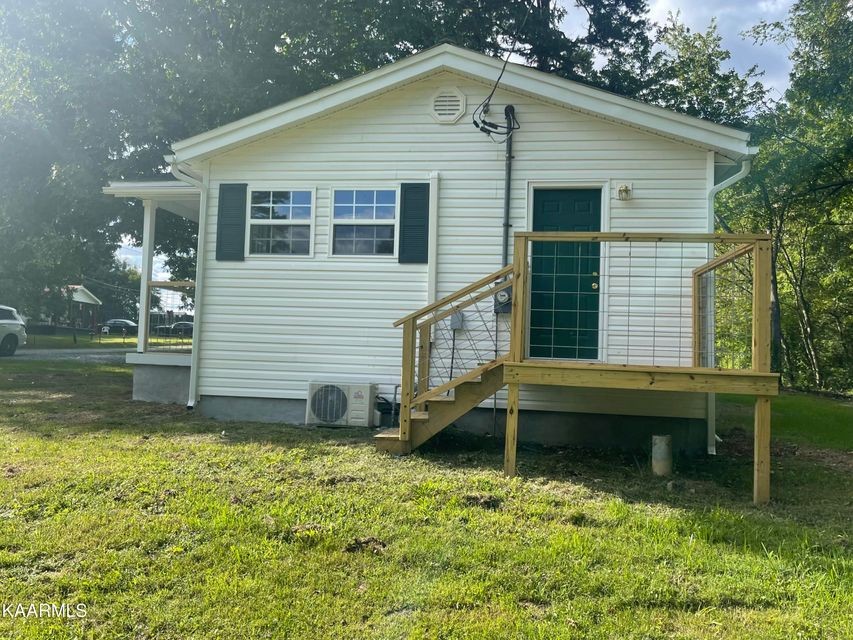 521 Sweat Road Grimsley, TN 38565 - Photo 12 of 40 Gallery Image 12