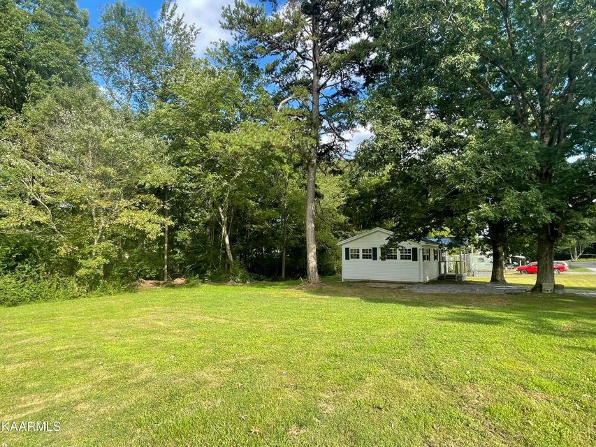 521 Sweat Road Grimsley, TN 38565 - Photo 5 of 40 Gallery Image 5