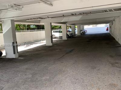 1605 Bay Road, Unit 308 Miami Beach, FL 33139 - Photo 31 of 32