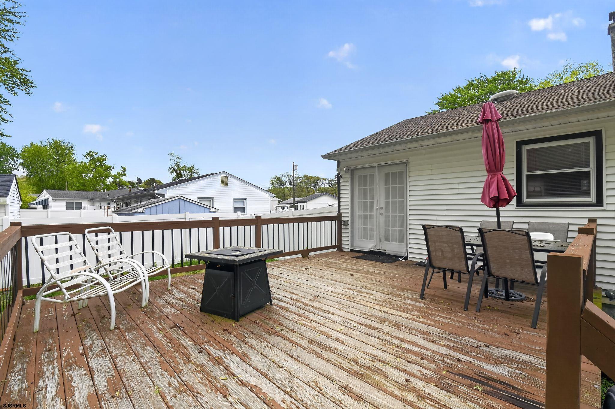 5 Merion Drive Somers Point, NJ 08244 - Photo 26 of 29 a view of a balcony with chairs