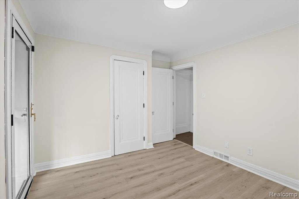 294 Riverside Drive Detroit, MI 48215 - Photo 18 of 36 Gallery Image 18