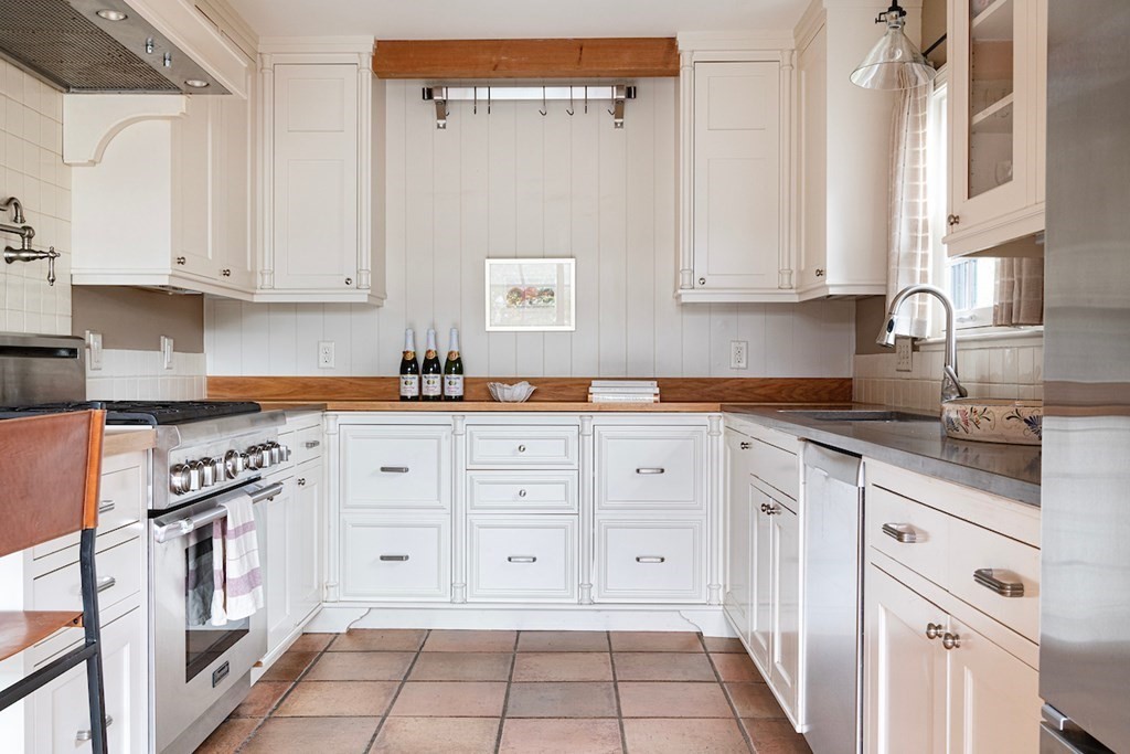 3 Fern Street Lexington, MA 02421 - Photo 13 of 41