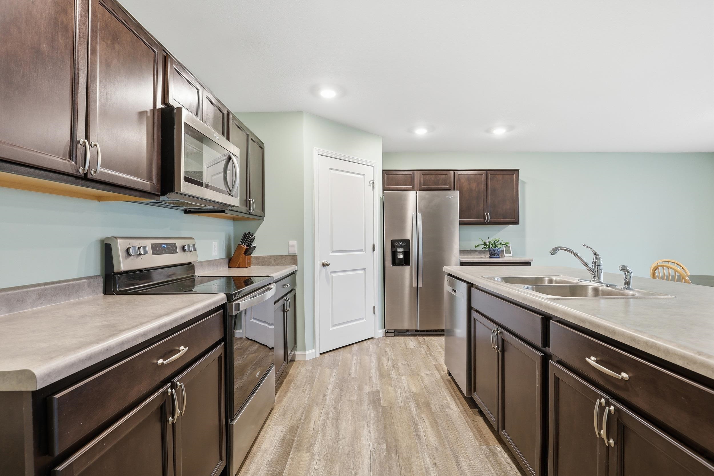 4787 Carson Court Woodburn, IN 46797 - Photo 9 of 36