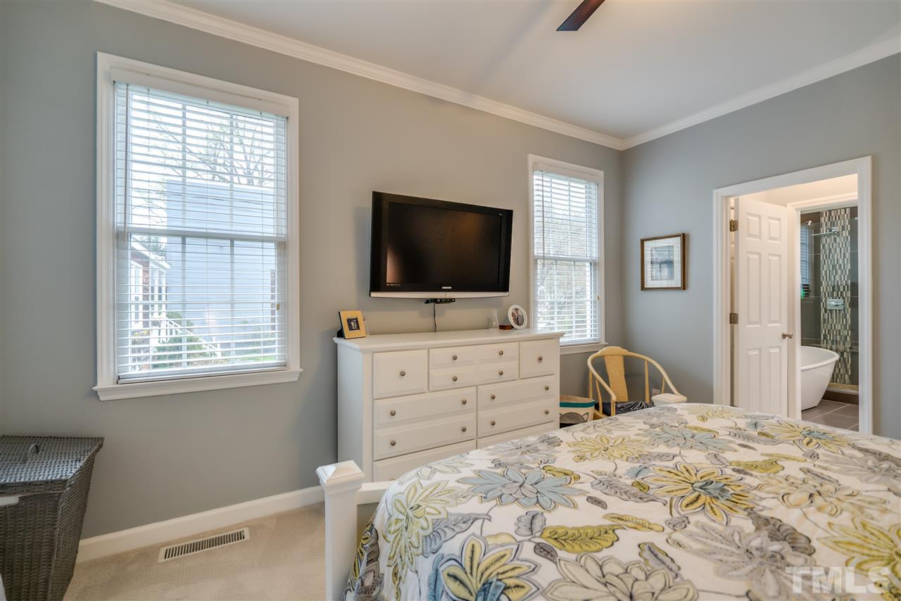 1127 Marshall Street Raleigh, NC 27604 - Photo 14 of 25 Gallery Image 14