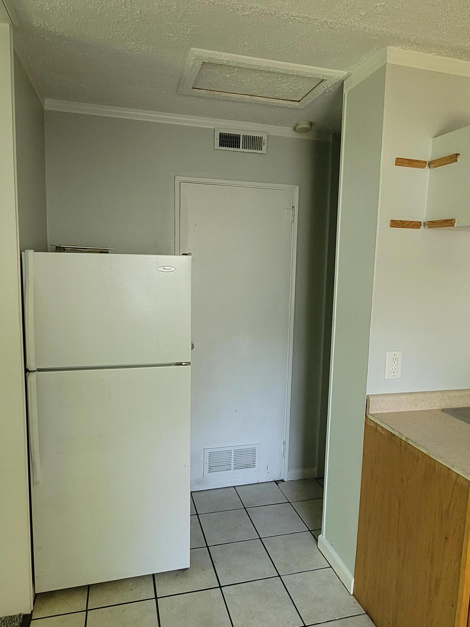 3403 Random Road Kalamazoo, MI 49004 - Photo 11 of 16 20210705_123736