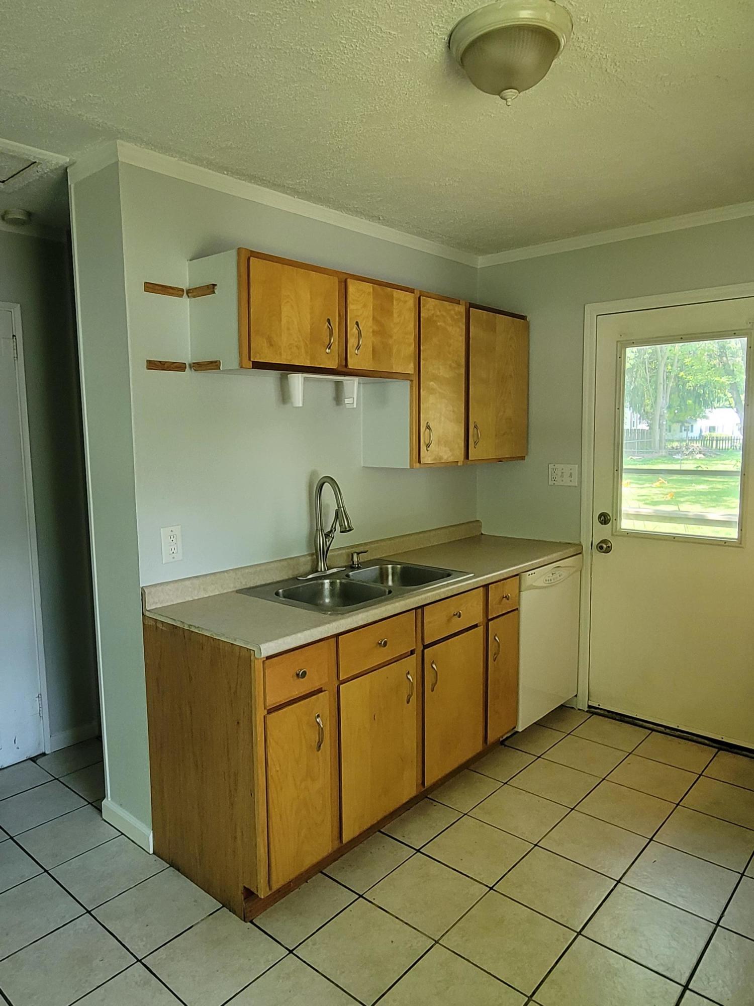 3403 Random Road Kalamazoo, MI 49004 - Photo 9 of 16 20210705_123659