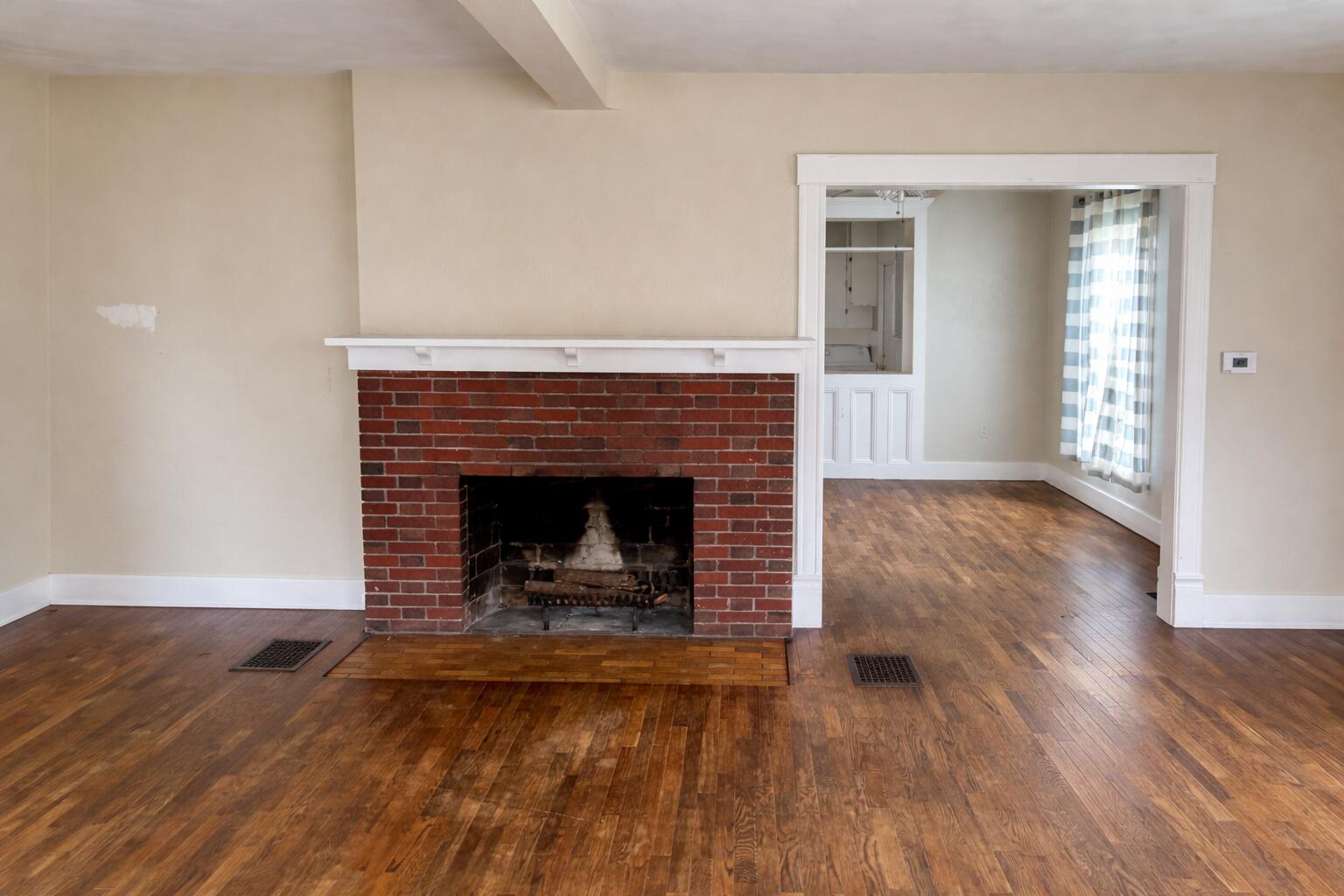 716 Lincoln Street Jackson, MI 49202 - Photo 2 of 9 b3484f69-5612-46dc-81ff-2b9ed0d5f905