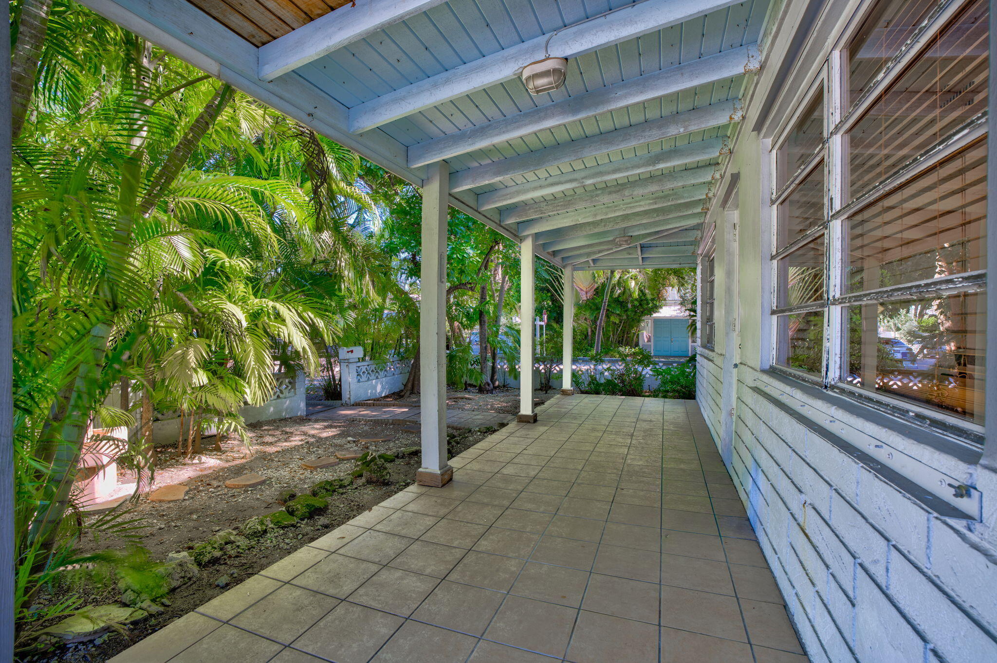 2524 Patterson Avenue Key West, FL 33040 - Photo 27 of 36 Front porch