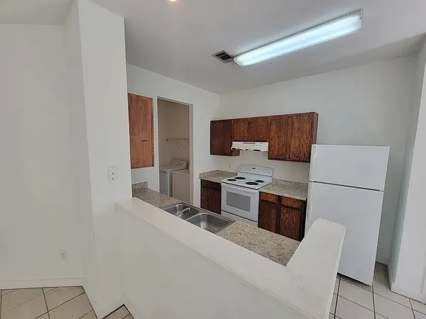 $1,800 | 812 Sagewood Trail, San Marcos, TX 78666