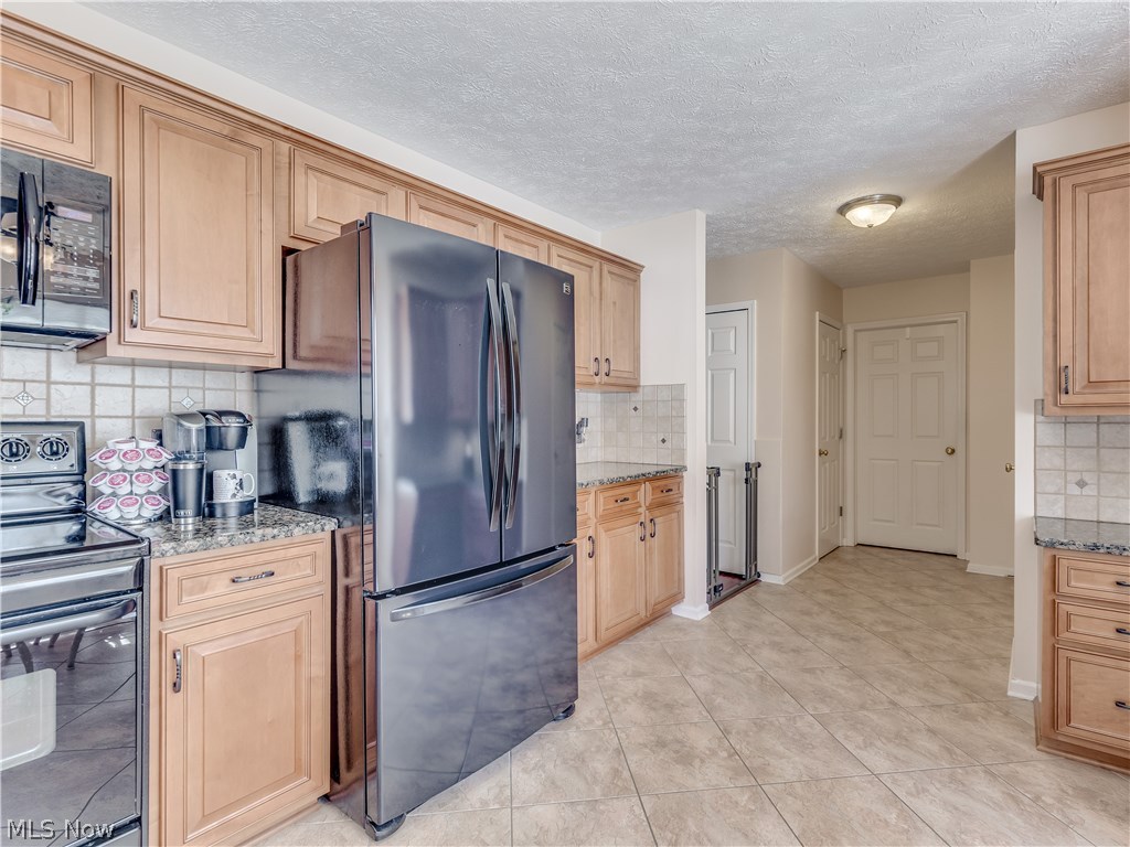 4161 Castle Ridge Akron, OH 44321 - Photo 11 of 28 Gallery Image 11