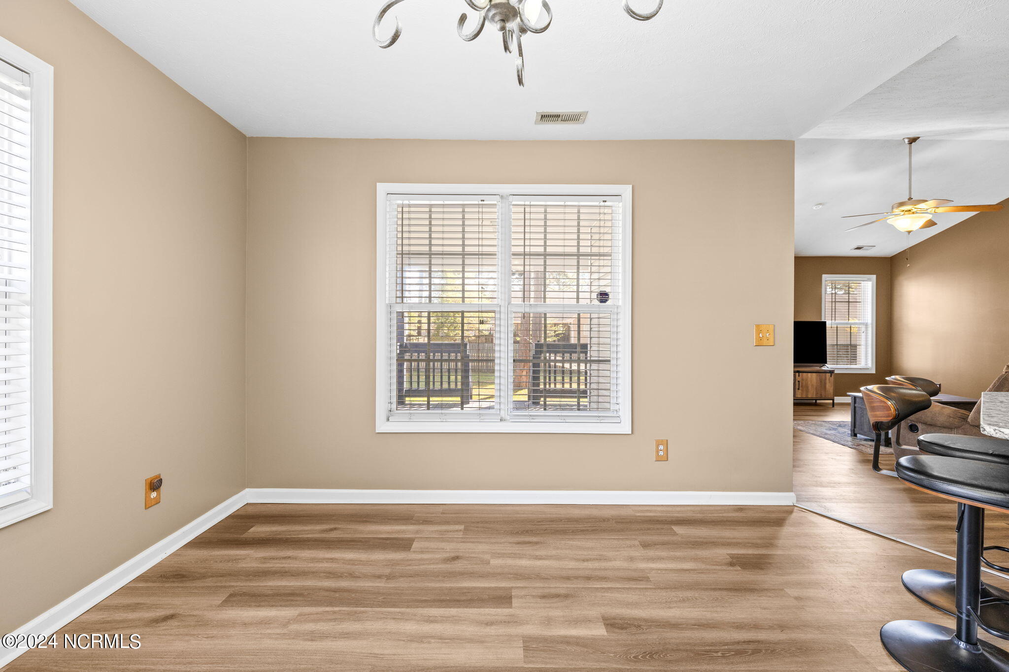 536 Woodberry Circle Raeford, NC 28376 - Photo 10 of 41 21-web-or-mls-6S5A1917