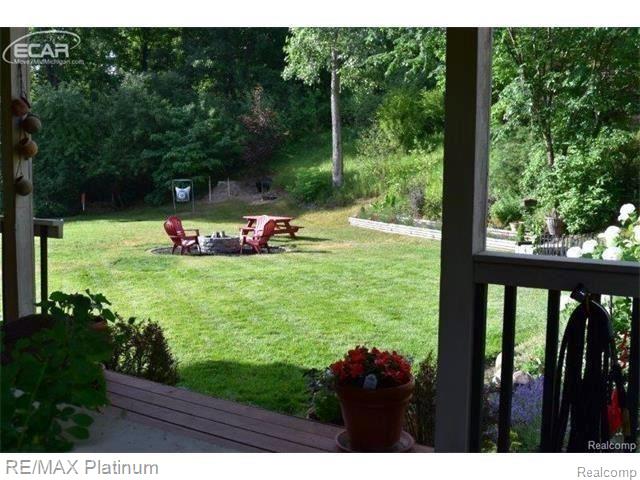 11310 Linden Road Fenton, MI 48430 - Photo 21 of 73 Fire Pit 2.jpg