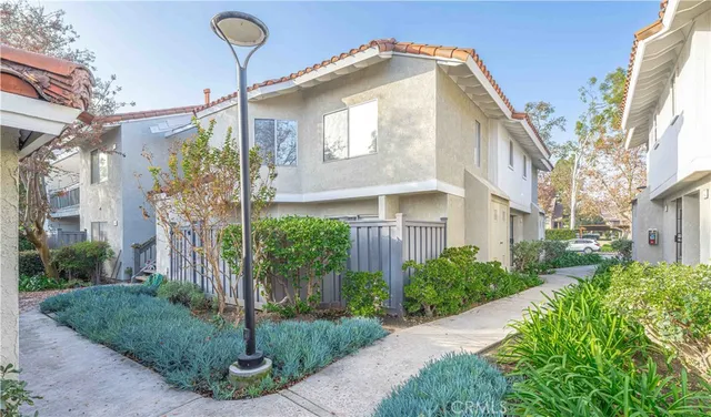 $3,250 | 415 Tangelo, Irvine, CA 92618