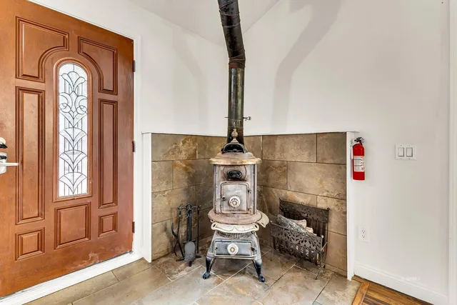 $399,000 | 55305 South Circle Drive, Idyllwild, CA 92549