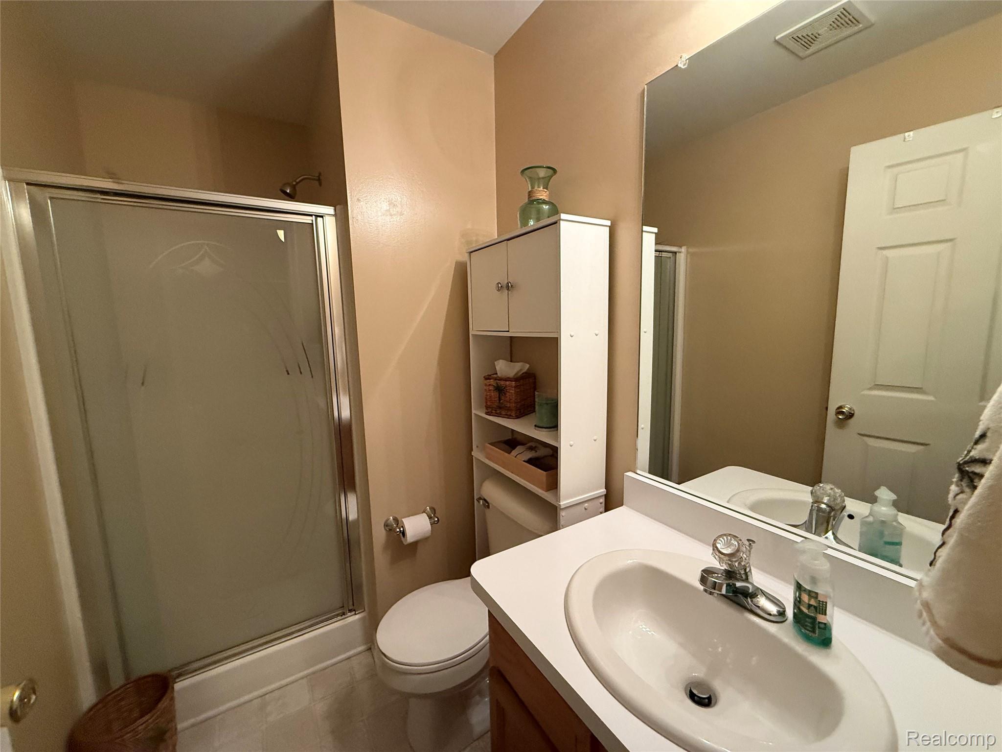 488 Windy Bluff Street Flushing, MI 48433 - Photo 22 of 31 IMG_2732.jpeg