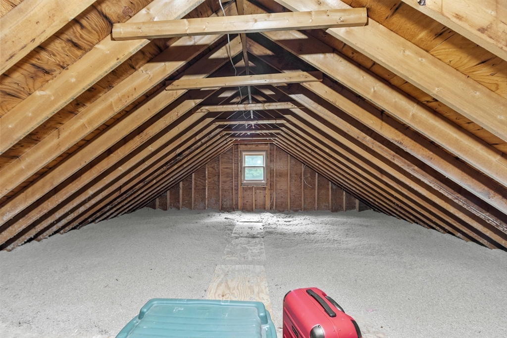 378 Pelham Road Dracut, MA 01826 - Photo 33 of 38