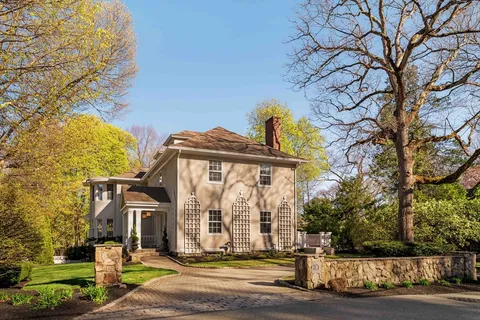 $3,099,000 | 10 Rangeley Road, Winchester, MA 01890