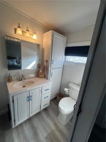 $275,000 | 64 Burnside Avenue, Narragansett, RI 02882