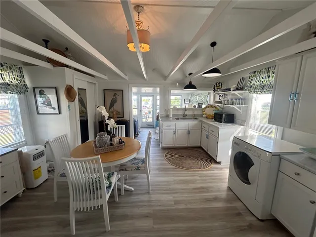 $275,000 | 64 Burnside Avenue, Narragansett, RI 02882