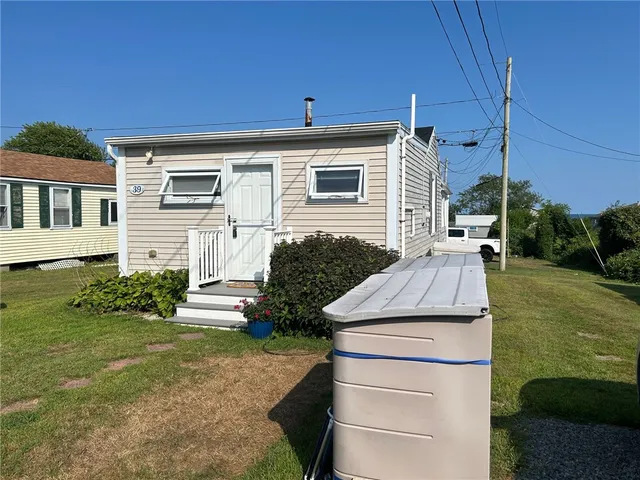 $275,000 | 64 Burnside Avenue, Narragansett, RI 02882
