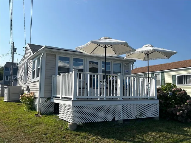 $275,000 | 64 Burnside Avenue, Narragansett, RI 02882