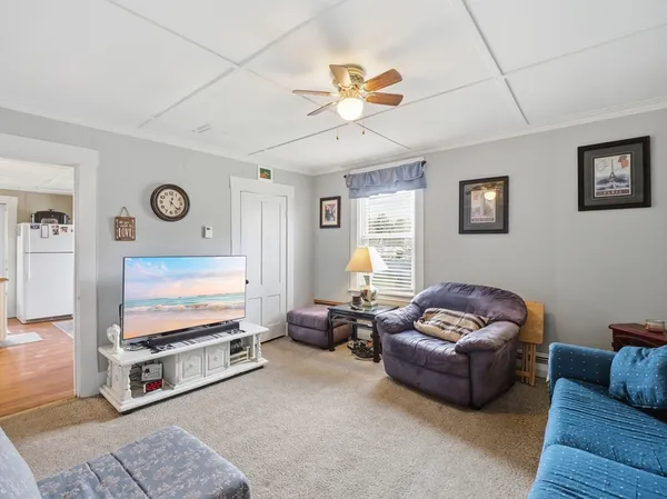 $389,500 | 38-40 West Street, Winchendon, MA 01475