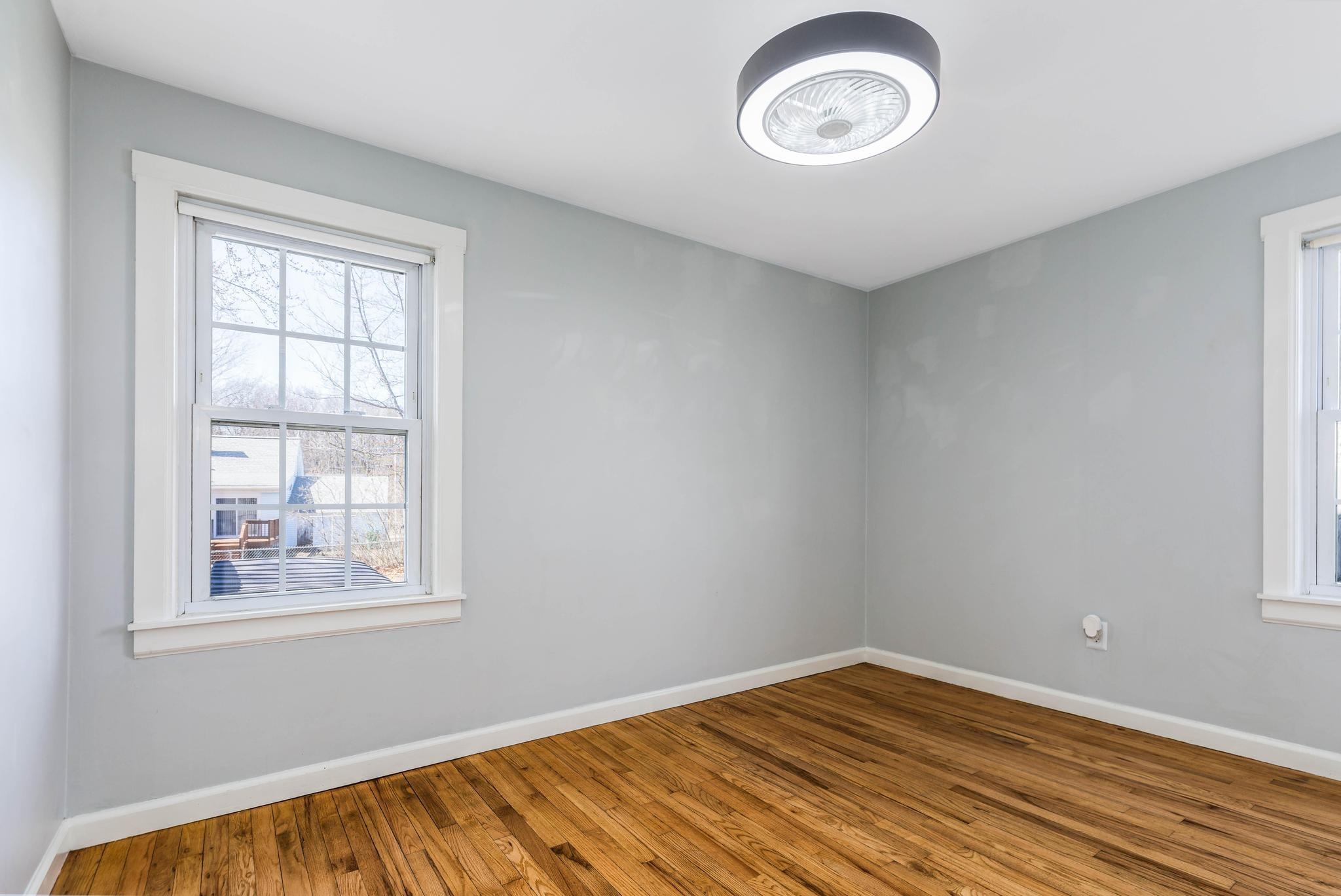 11 Lyons Street Rochester, NH 03867 - Photo 11 of 48