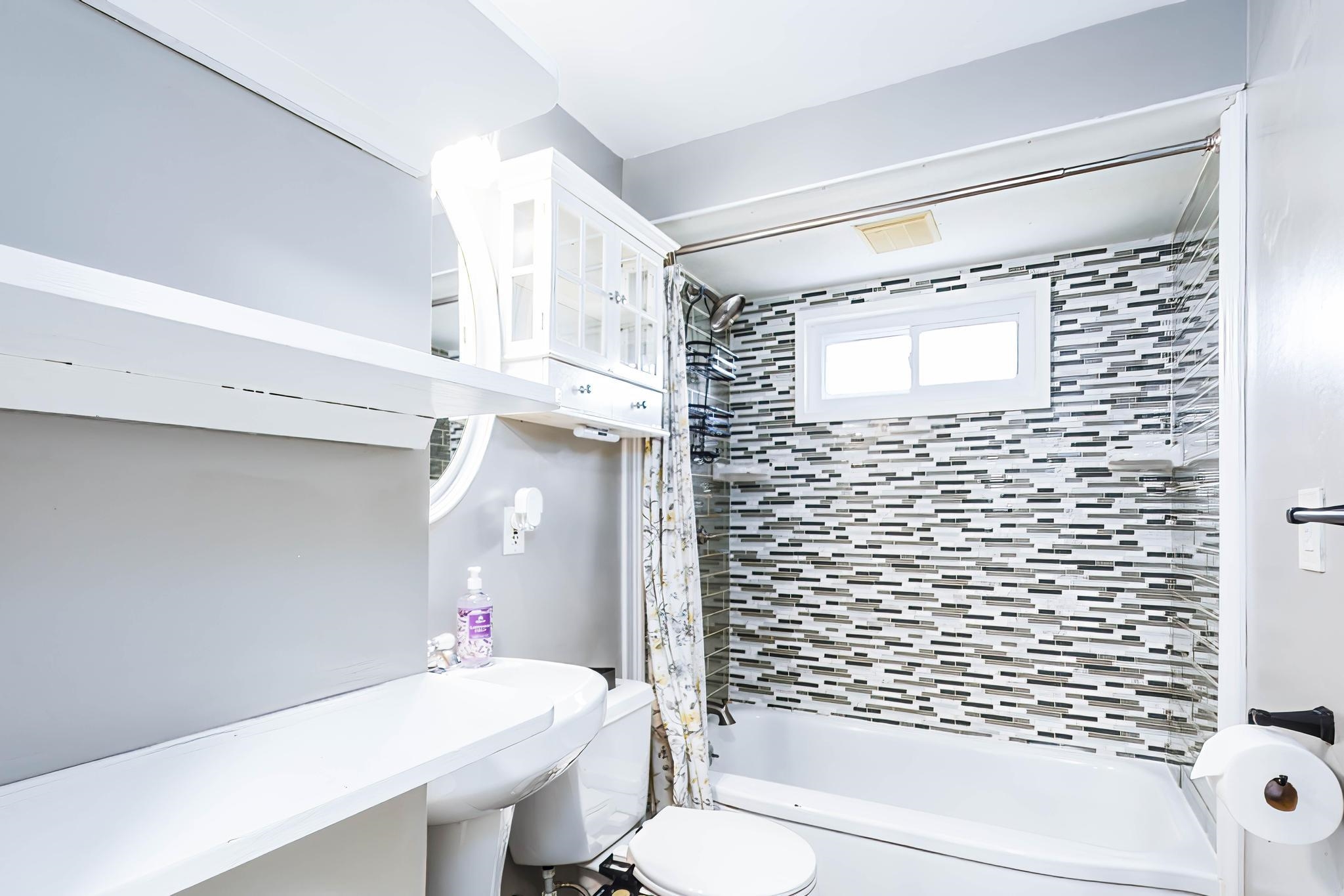 11 Lyons Street Rochester, NH 03867 - Photo 18 of 48