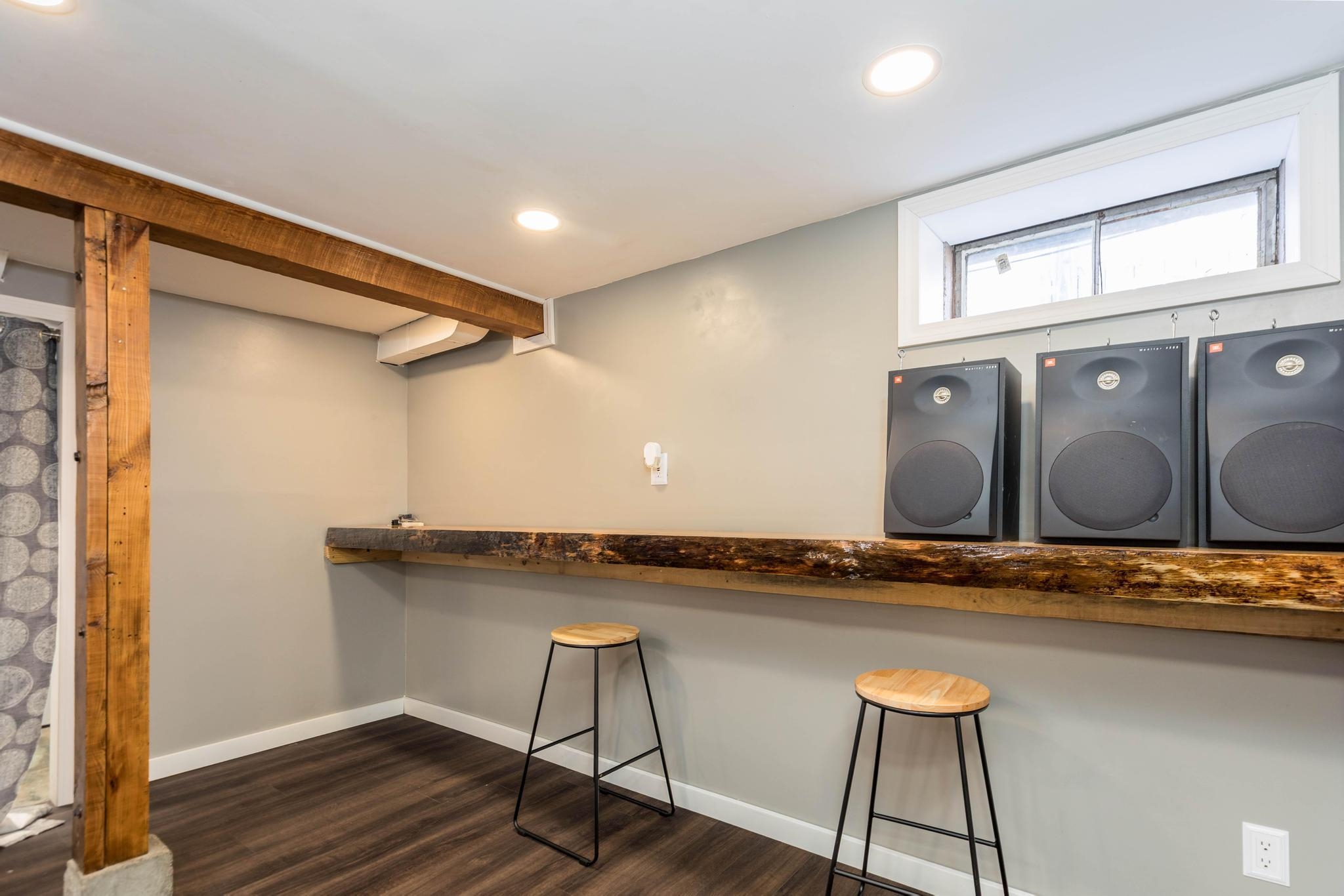 11 Lyons Street Rochester, NH 03867 - Photo 29 of 48