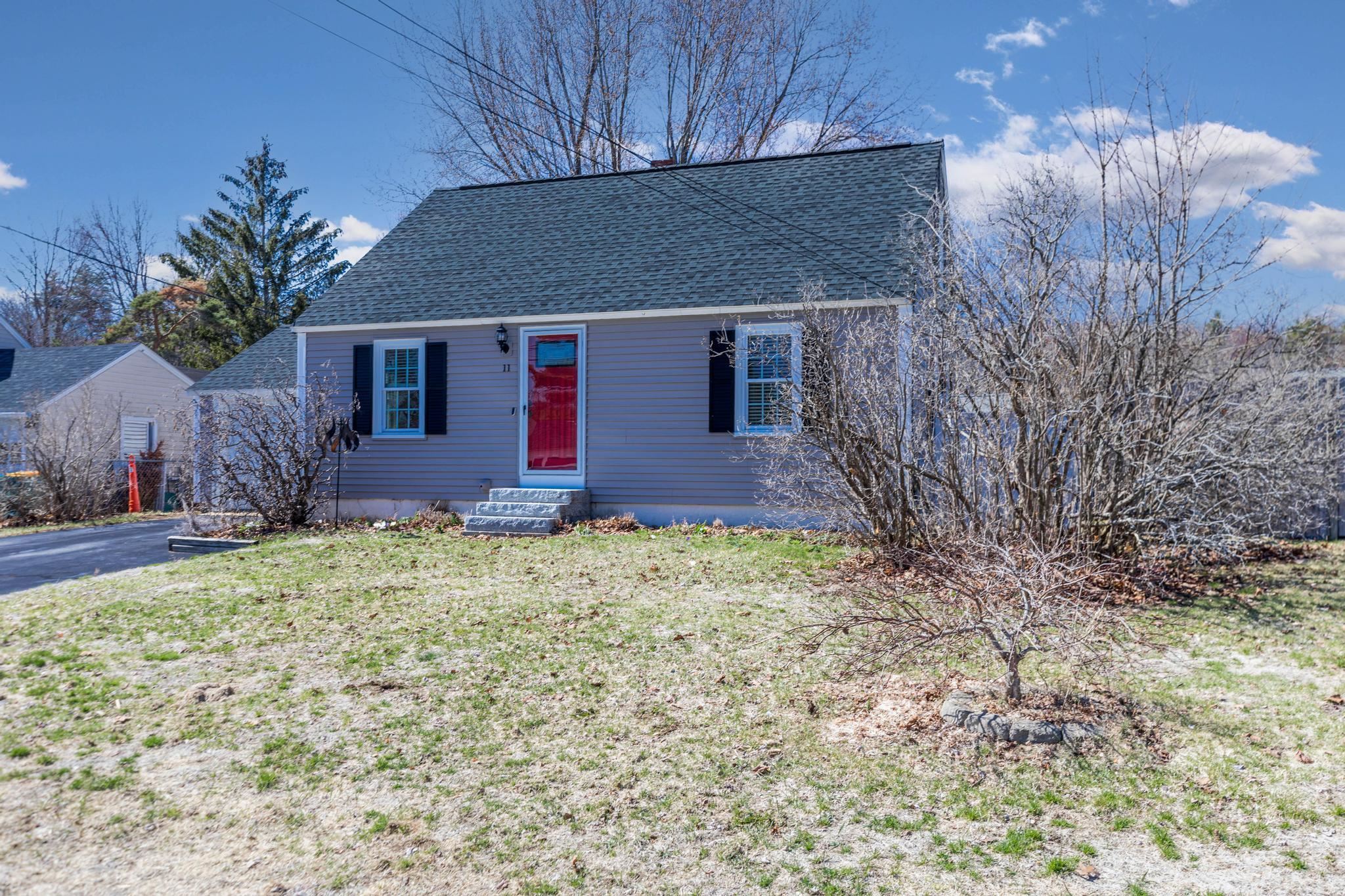 11 Lyons Street Rochester, NH 03867 - Photo 39 of 48