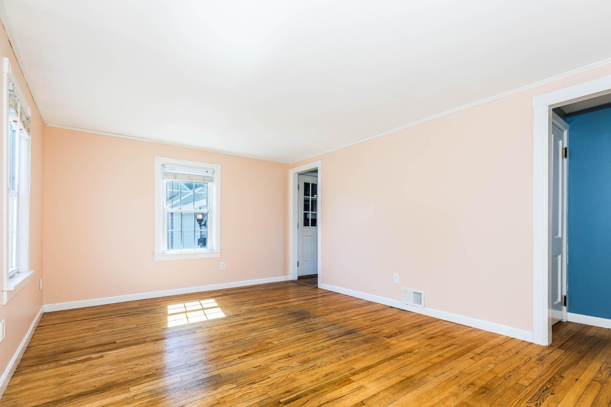 11 Lyons Street Rochester, NH 03867 - Photo 9 of 48