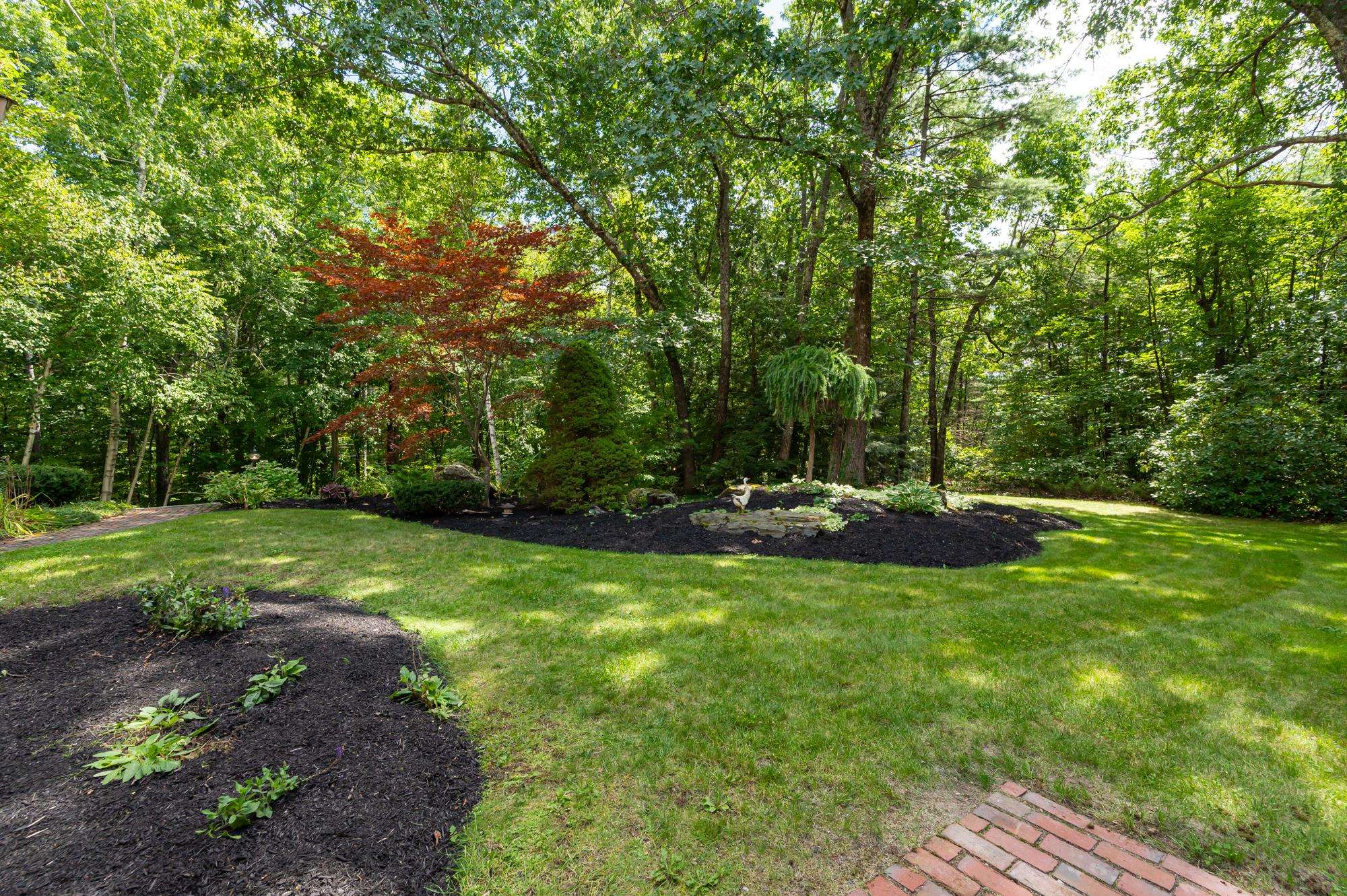 90 Pine Hill Road Hollis, NH 03049 - Photo 4 of 36