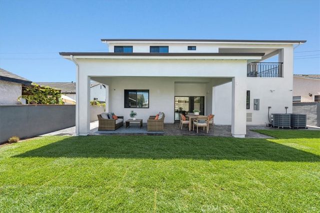 $2,100,000 | 5025 Sepulveda Boulevard, Torrance, CA 90505